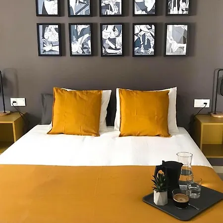 Elite - Art Collection - Pablo Apartment